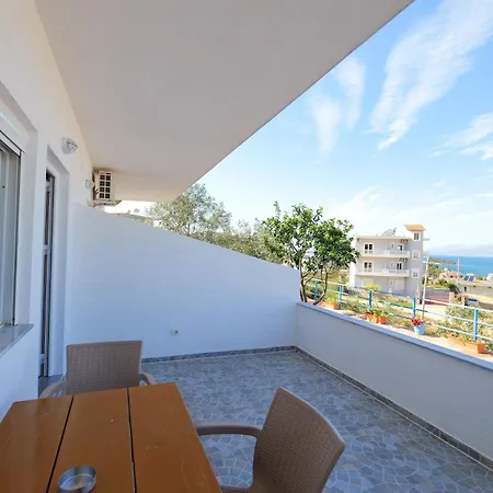 Blue Sky Apartment Ksamil